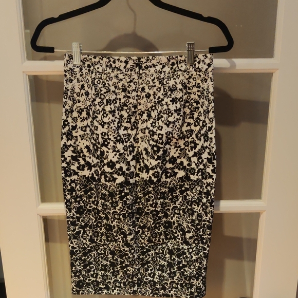 Black and White Floral Women's Skirt - Picture 3 of 5